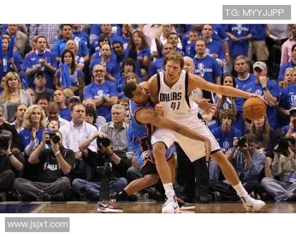 围绕篮球运动员成长历程的全面解析与其职业竞技精神深度探秘之路