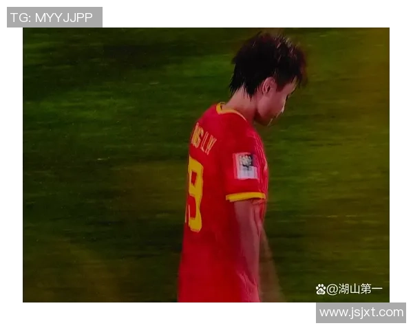 李金羽从射手到教练的蜕变之路展现中国足球奋斗与坚持精神