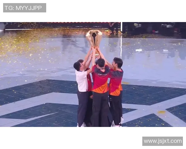 泰州战队崭露头角 力压群雄勇夺冠军背后的故事与奋斗历程 泰州战队崭露头角 力压群雄勇夺冠军背后的故事与奋斗历程