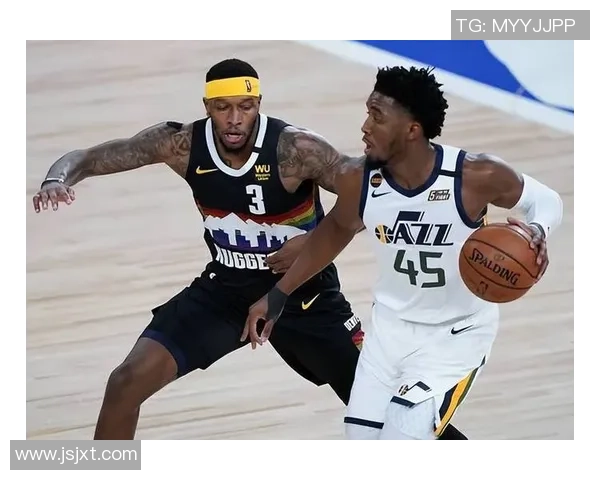 爵士队与掘金队激烈对决 展现顶级篮球技艺和战术博弈 爵士队与掘金队激烈对决 展现顶级篮球技艺和战术博弈